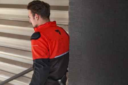 DRIFT_MEN_RED_DSC03406-600x400